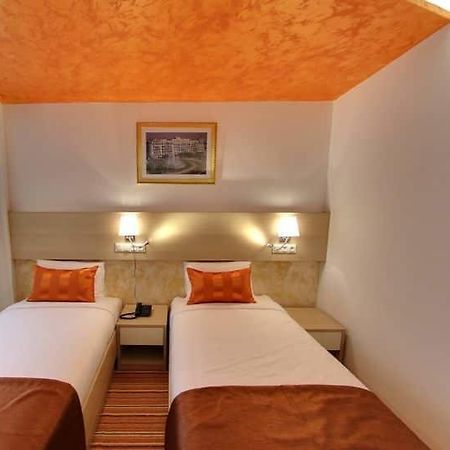 Hotel Hani Algiers Екстериор снимка